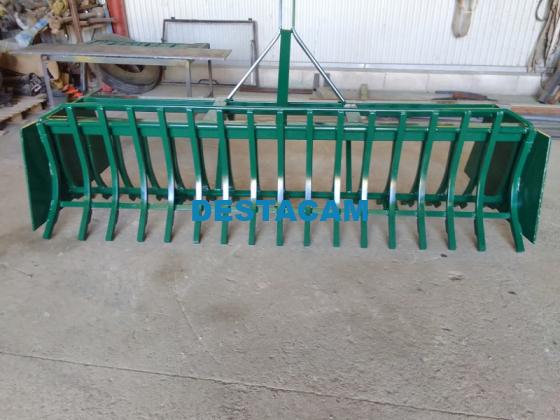 TRAÍLLA PARA PIEDRA O DESPEDRADORA NUEVA DE 2.50 M.