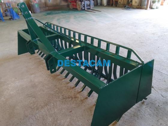 TRAÍLLA PARA PIEDRA O DESPEDRADORA NUEVA DE 2.50 M.