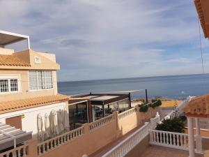 CHALET ADOSADO EN ALICANTE,TORREVIEJA