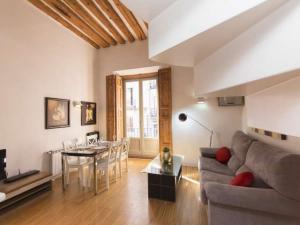 Apartamento de 3 dormitorios en alquiler en Centro, Madrid