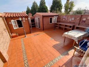 CHALET  EN GUADALAJARA,ALOVERA